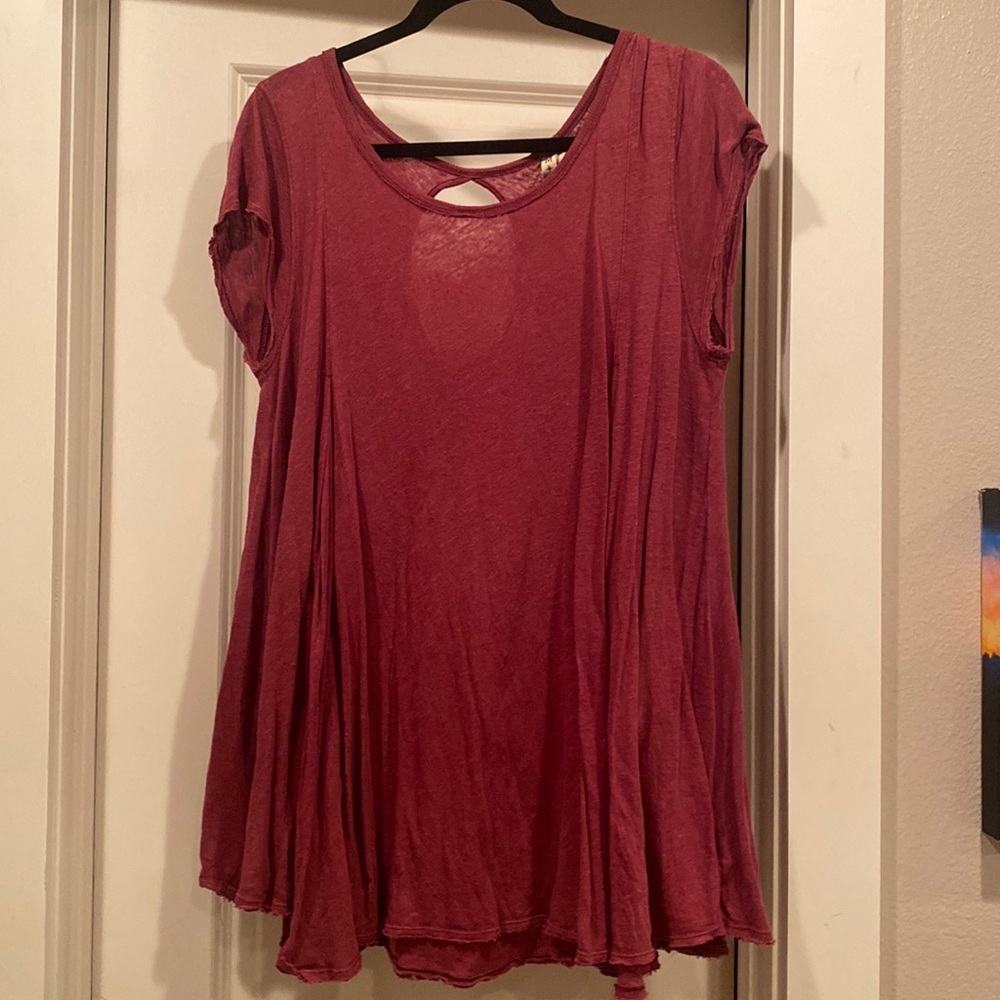 Maroon top. Flowy.